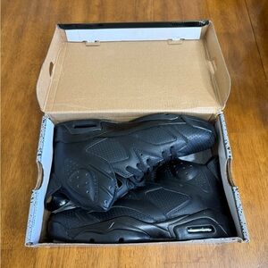 Jordan Black Sneakers